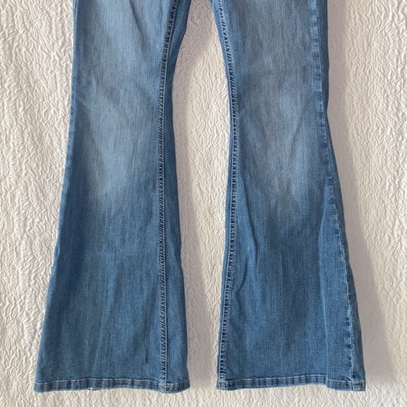 Topshop Jamie Flare Jeans - Picture 7 of 15